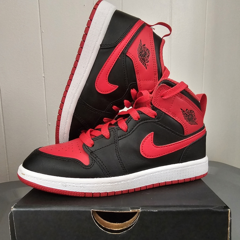 Jordan 1 Mid "Black/Fire Red/White" Shoes